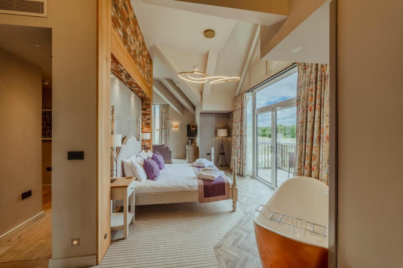 Hotel Sandburn Hall 4*